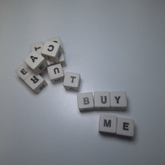 Small Alphabet Dice Game Replacement Spill Spell 15 Die Vintage Pieces 0.5 inch - Picture 1 of 6